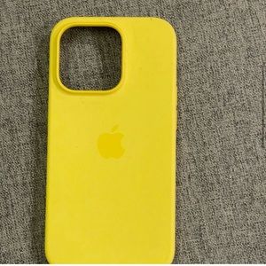 APPLE APPLE SILICONE CASE FOR IPHONE 14 PRO LEMON YELLOW NEW WITHOUT BOX
